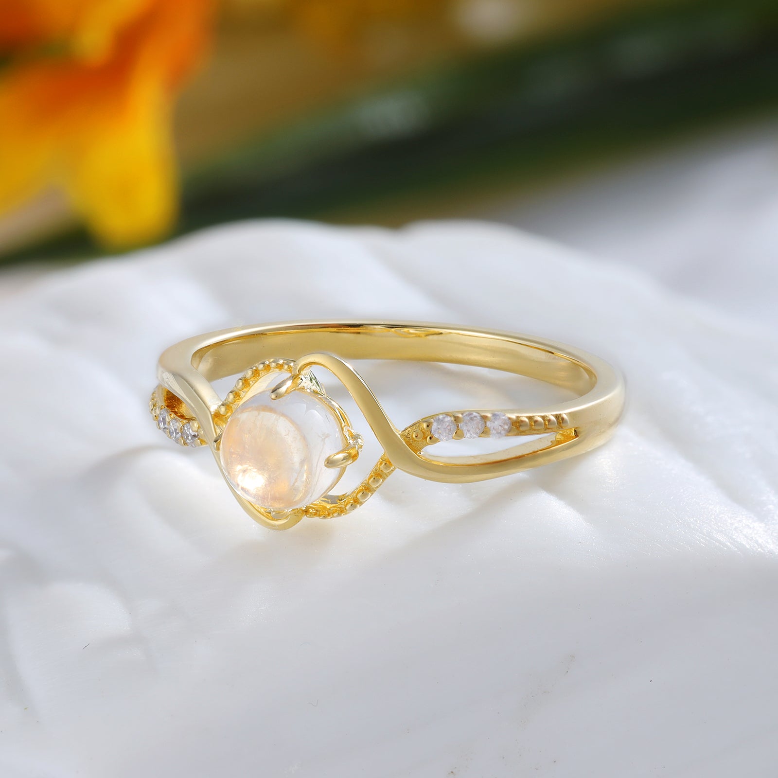 K Gold Moonstone Ring - iYdr