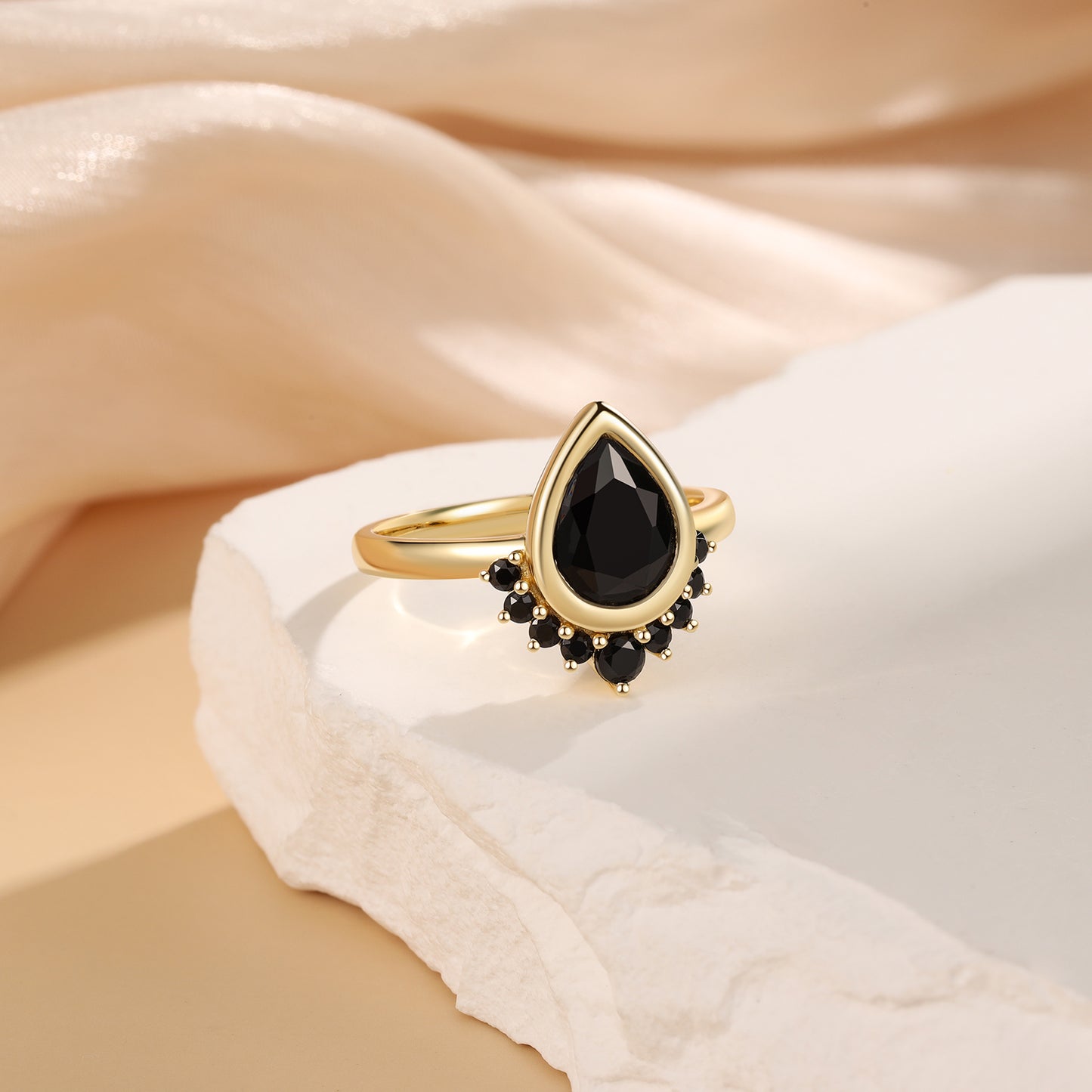 K Gold Natural Black Onyx Ring