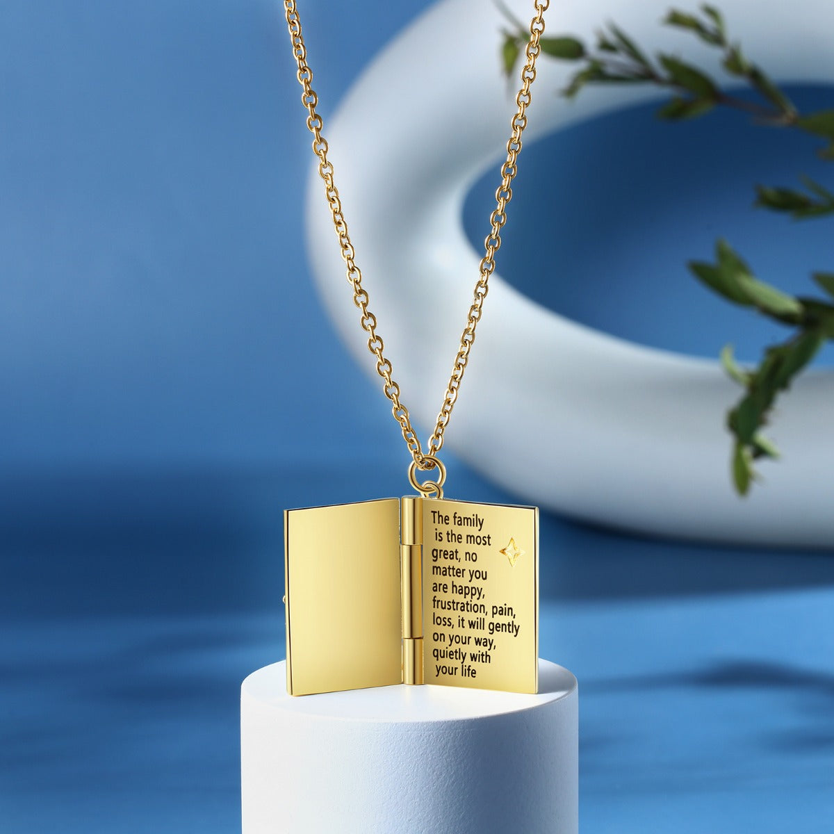 Personalized Bee Book Necklace - iYdr